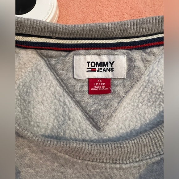 It's a casual sweatshirt in a nice matching color. - Picture 3 of 8